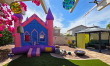 Load image into Gallery viewer, princess bounce castle 4